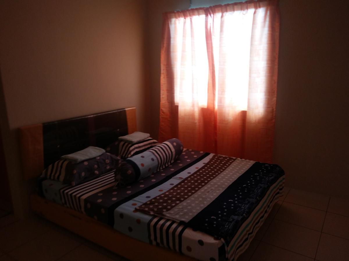 Sarinas Homestay Semporna Exterior photo